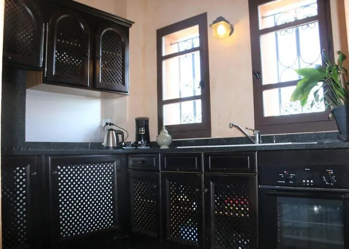 Zagora, 8 Au Village Naturiste Couple Only Riad 3*