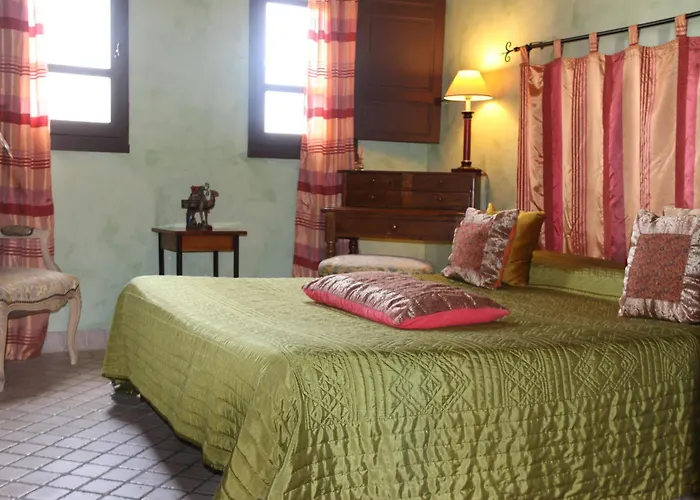 Zagora, 8 Au Village Naturiste Couple Only Riad